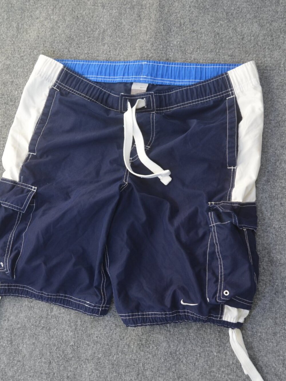 Nike Men's Navy Blue White Cargo Boardshorts Swim Trunks Y2K Surf